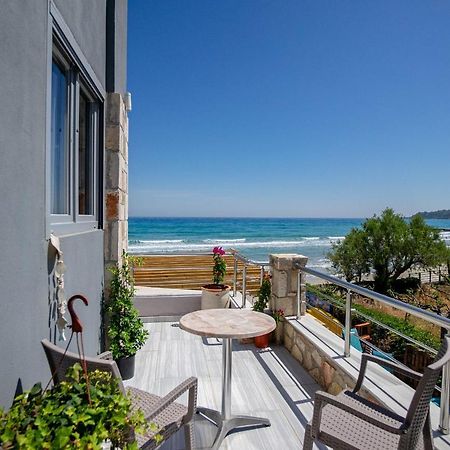Golden Dolphin Studios & Apartments Alykes  Luaran gambar