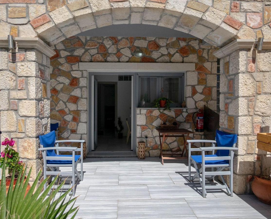 Golden Dolphin Studios & Apartments Alykes  Luaran gambar