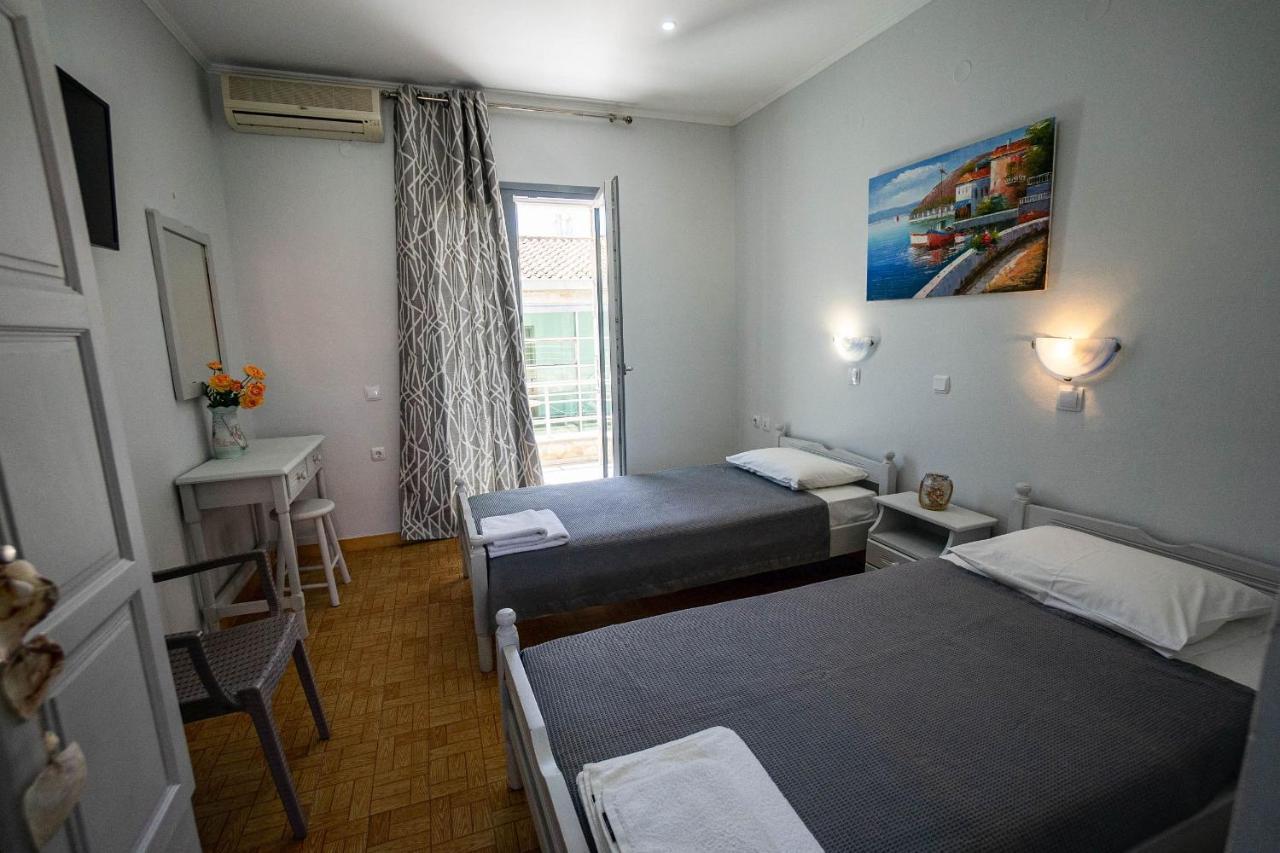 Golden Dolphin Studios & Apartments Alykes  Bilik gambar